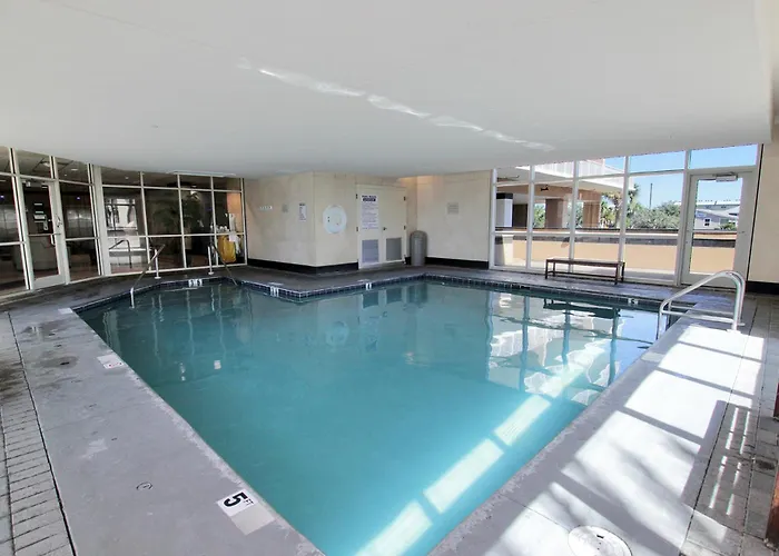 Apartment Crystal Tower 606 By Youngs Suncoast